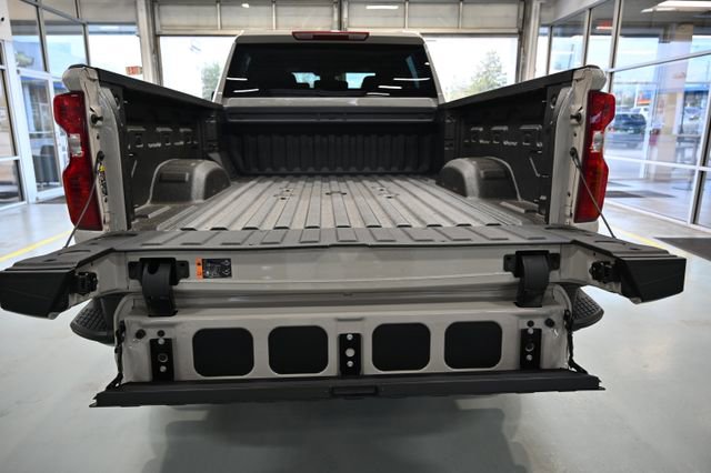 New 2026 Chevrolet Silverado 2500 Custom w/ Custom Value Package AWD/4WD image 9