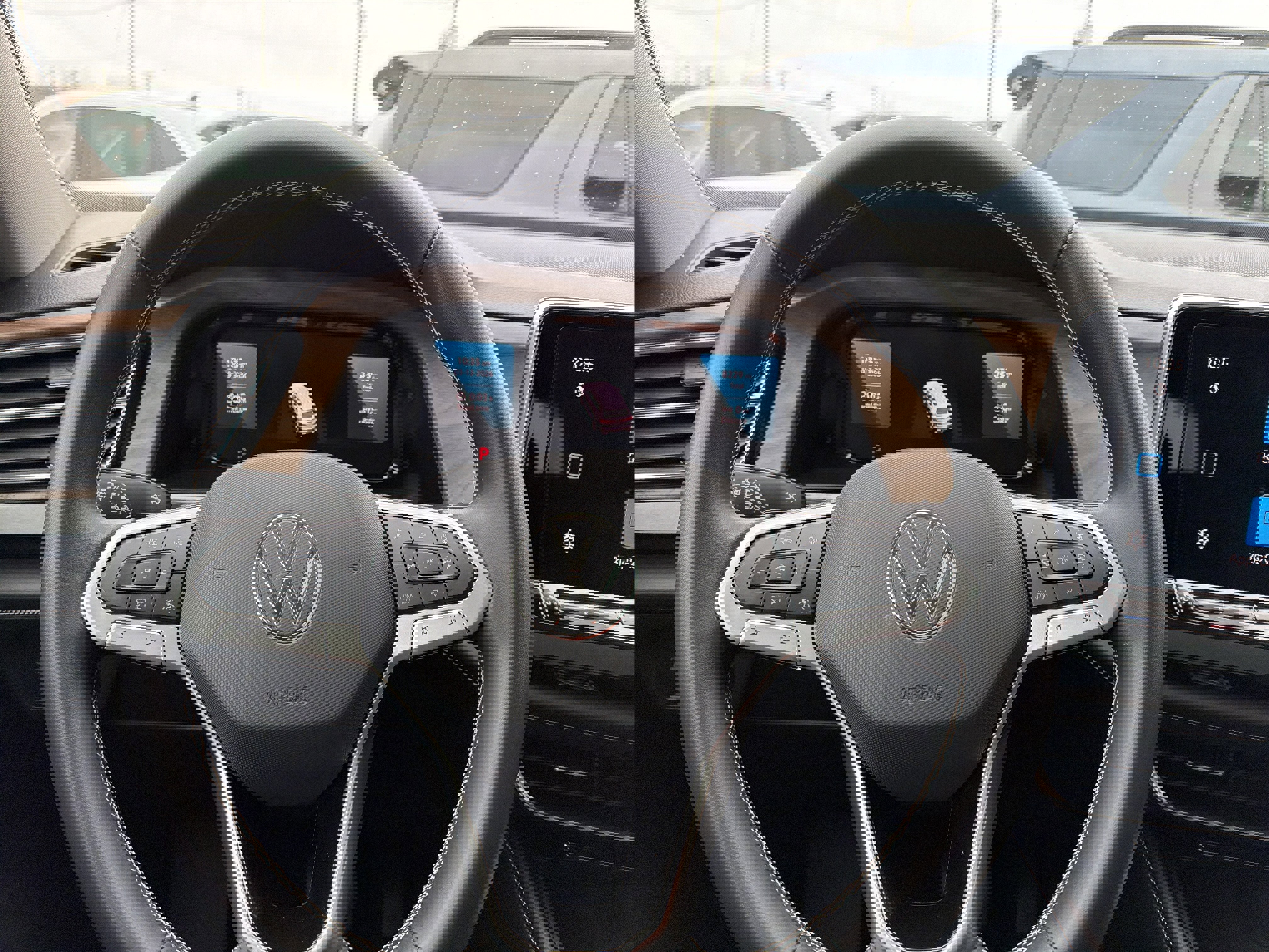 Used 2025 Volkswagen Atlas SE w/ Panoramic Sunroof Package image 13