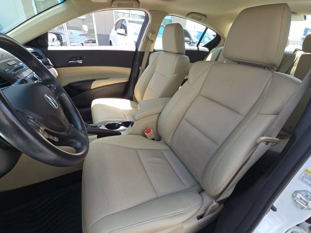 Used 2015 Acura ILX w/ Technology Package FWD image 10