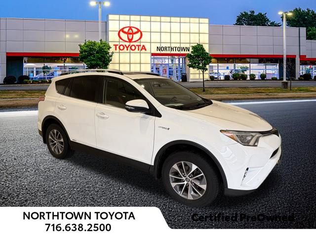 Used 2016 Toyota RAV4 XLE w/ Convenience Package image 2