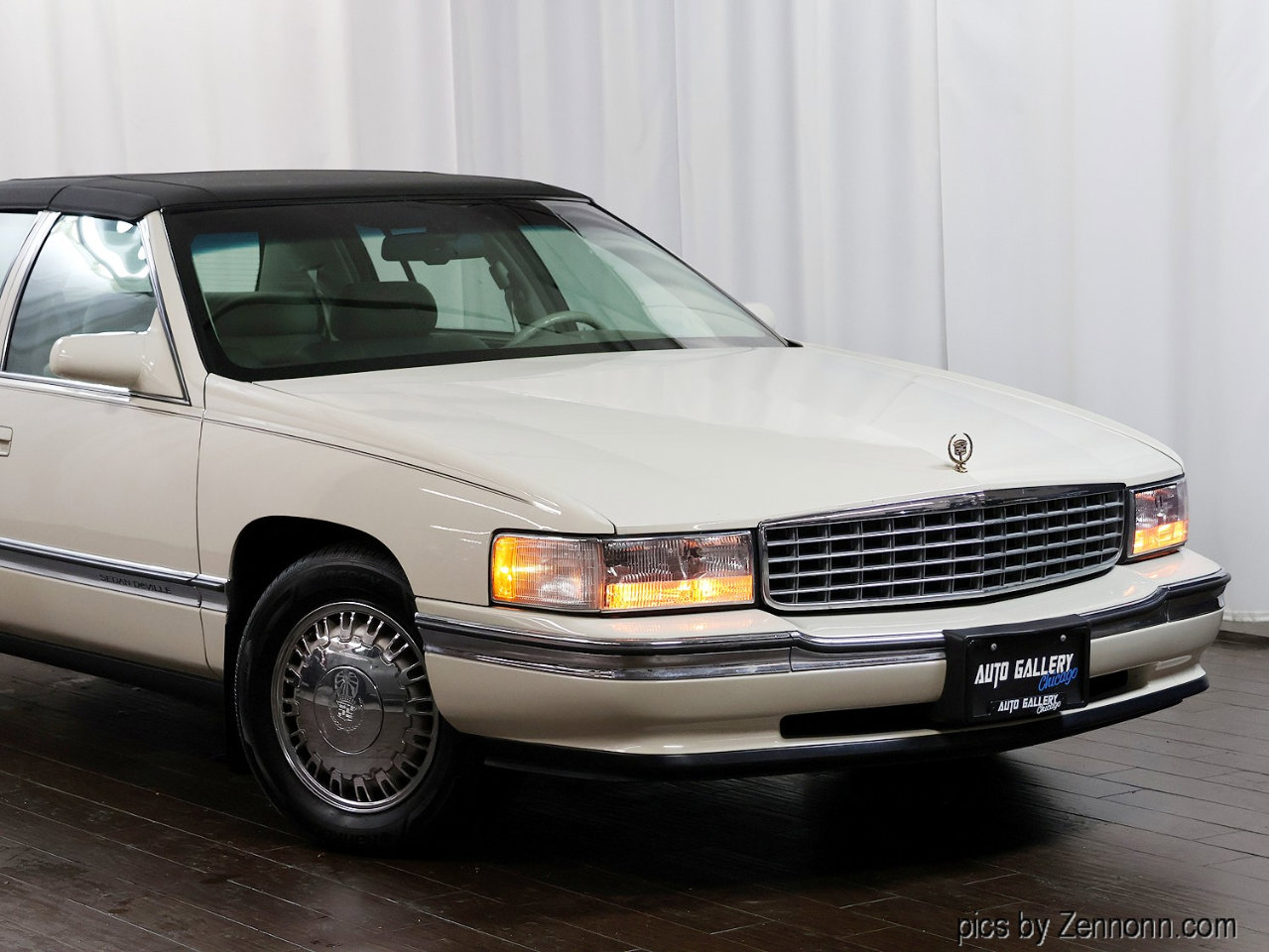 Used 1996 Cadillac De Ville Sedan image 2