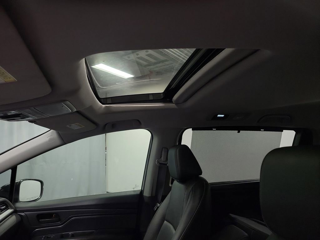 Used 2023 Honda Odyssey EX-L image 13
