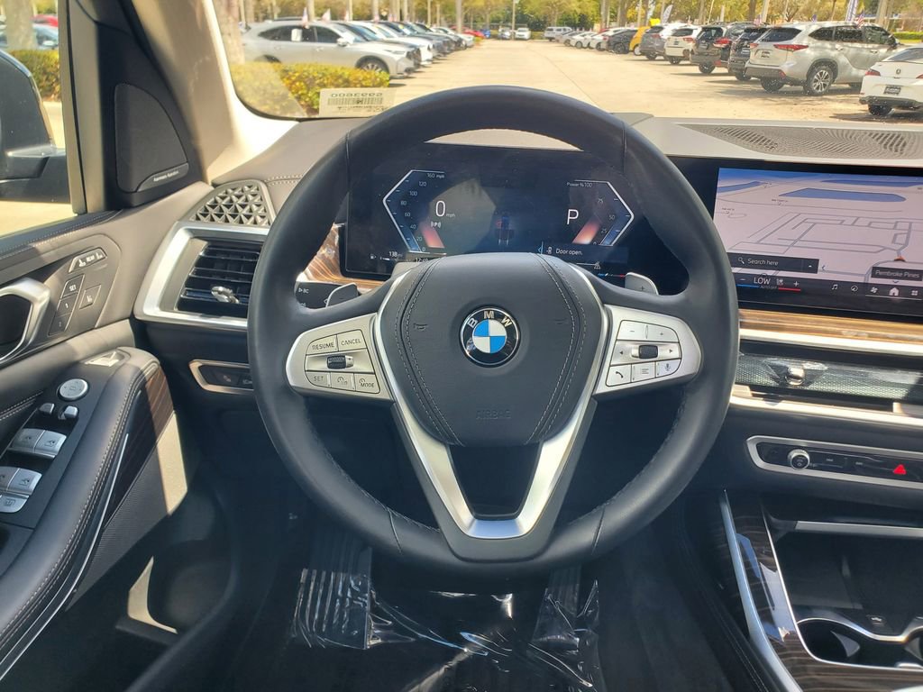 Used 2025 BMW X7 xDrive40i image 24
