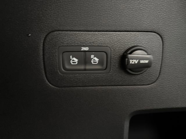 Used 2023 Hyundai Santa Fe SEL Premium image 18