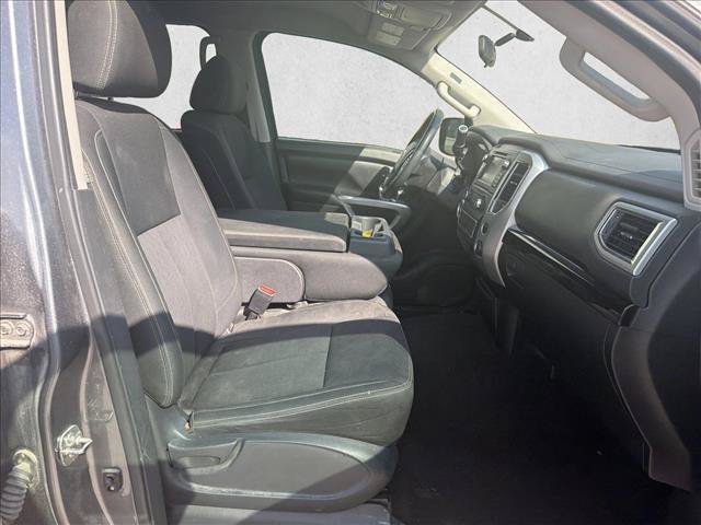 Used 2019 Nissan Titan SV RWD image 21