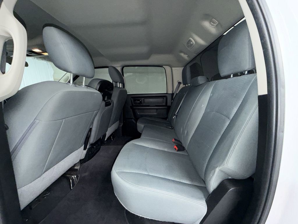 Used 2018 RAM 2500 Tradesman w/ Chrome Appearance Group AWD/4WD image 12