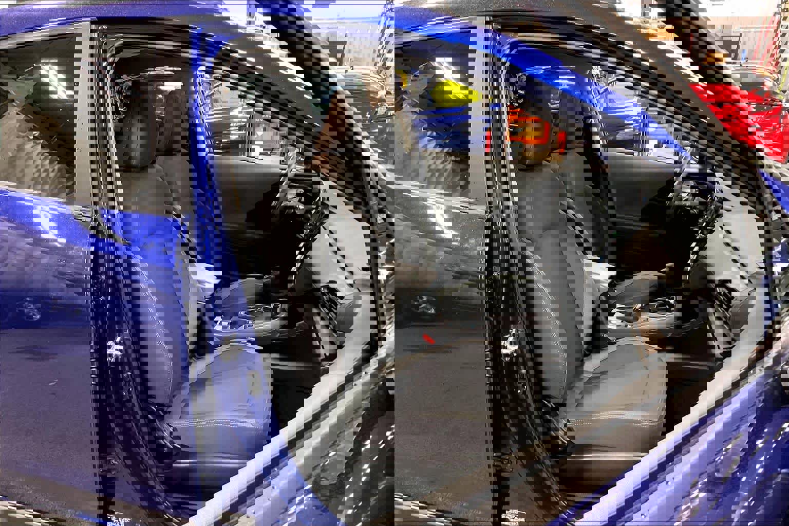 Used 2025 Subaru Crosstrek 2.0i Premium image 9