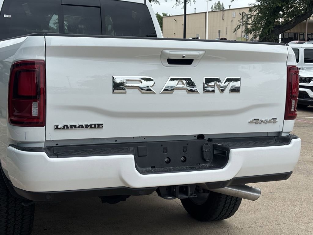 New 2026 RAM 2500 Laramie AWD/4WD image 5
