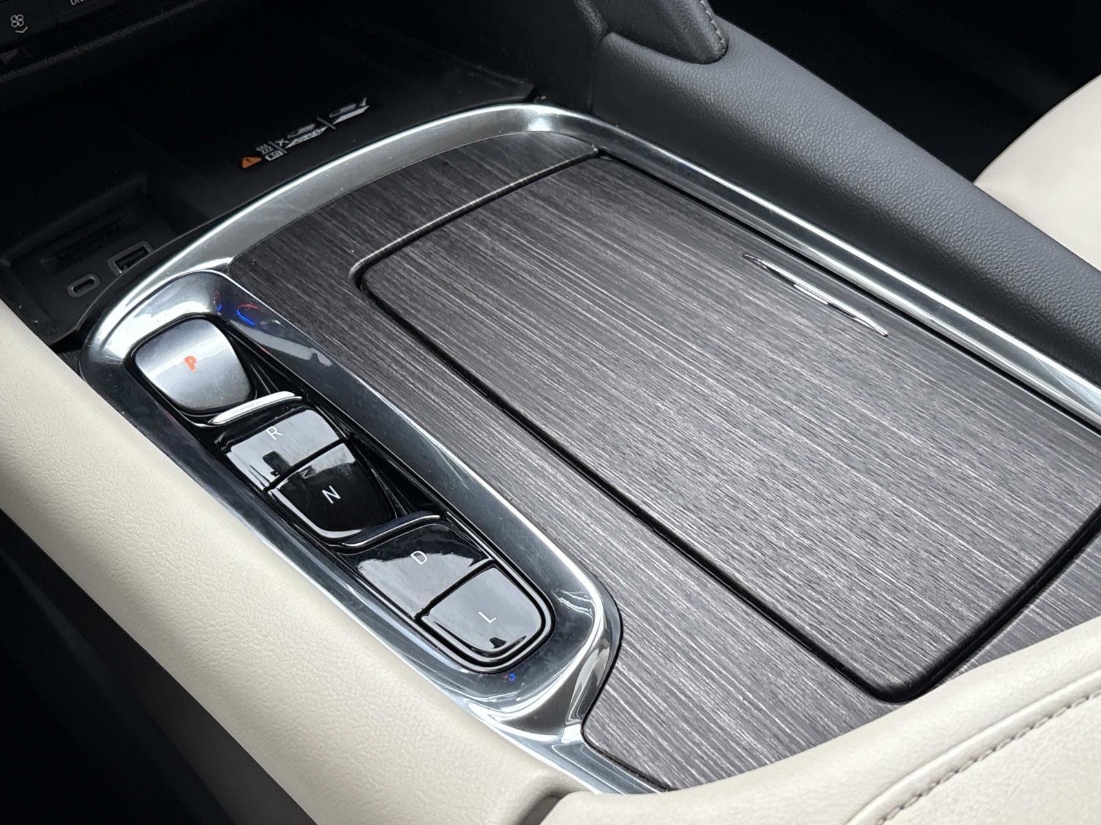 Certified 2023 Buick Enclave Avenir w/ Avenir Technology Package image 24