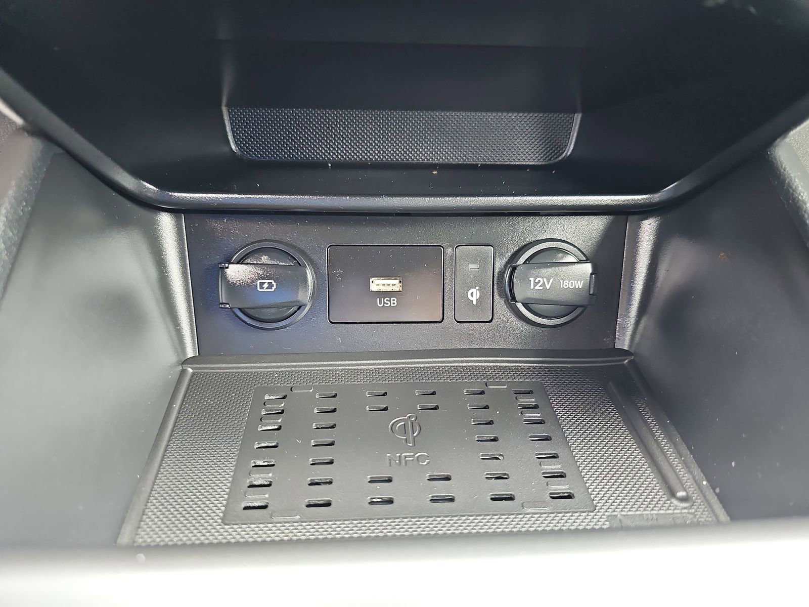 Used 2022 Hyundai Kona Limited FWD image 27