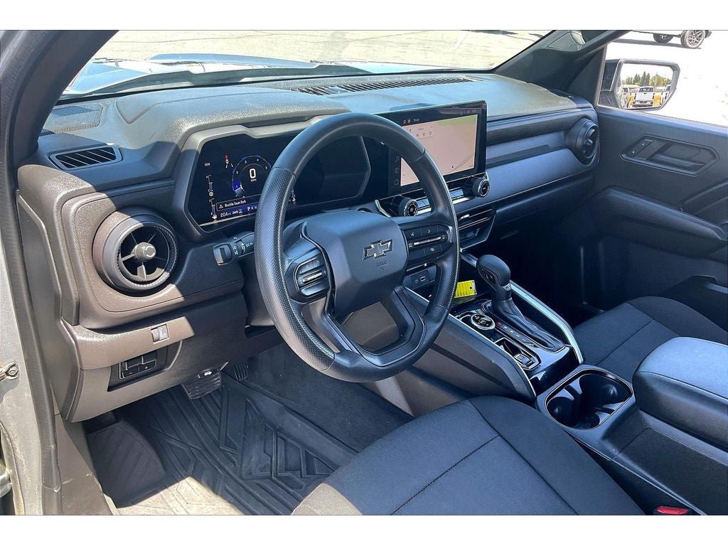 Used 2023 Chevrolet Colorado Trail Boss w/ Technology Package AWD/4WD image 16