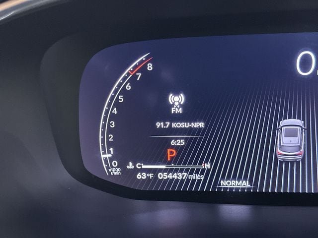 Used 2025 Acura MDX FWD image 12