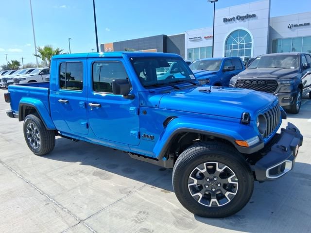 New 2026 Jeep Gladiator Sport