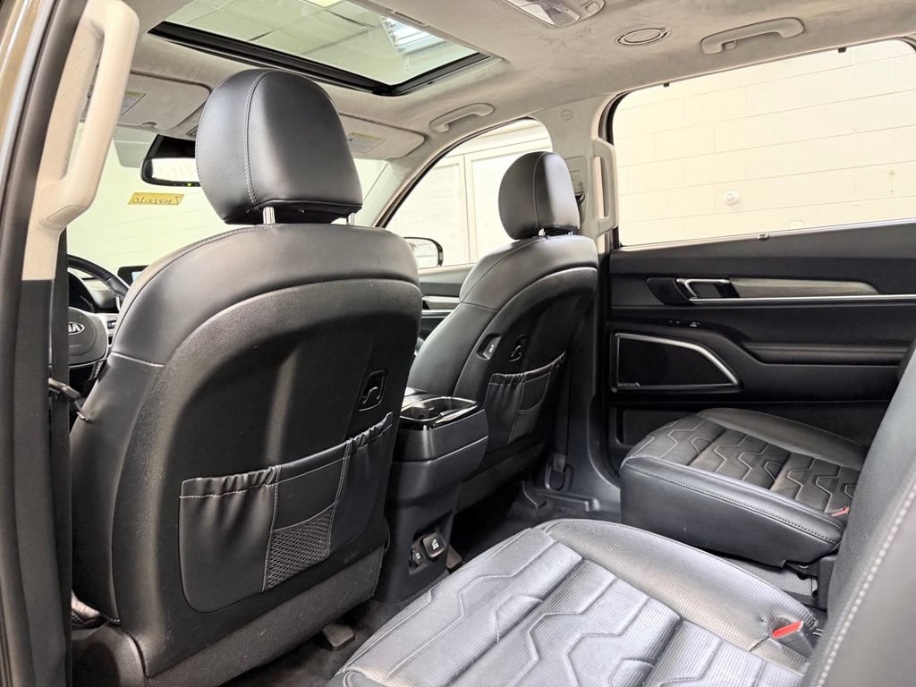 Used 2020 Kia Telluride SX w/ SX Prestige Package AWD/4WD image 23
