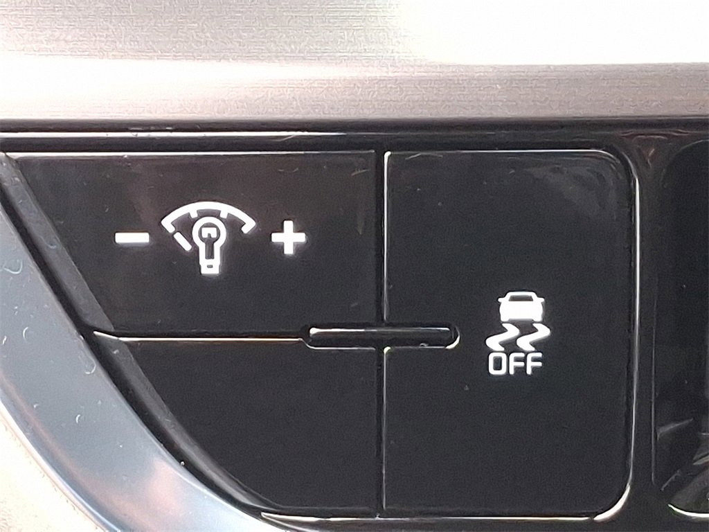 Used 2023 Kia Sportage EX image 24