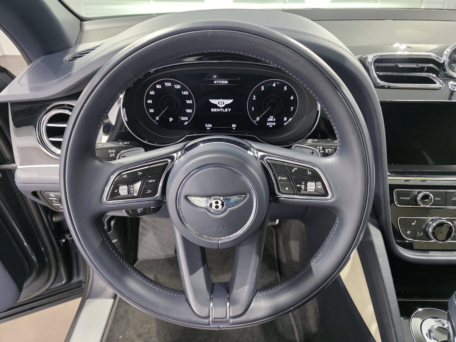 Used 2021 Bentley Bentayga image 15