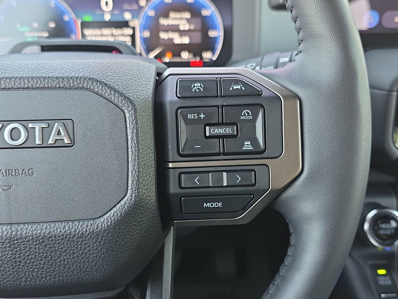 Used 2025 Toyota Land Cruiser w/ Premium Package AWD/4WD image 18