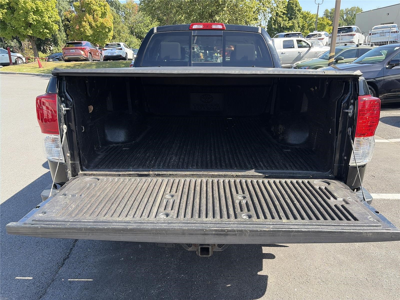 Used 2010 Toyota Tundra 4x4 Double Cab w/ TRD Off-Road Pkg image 12