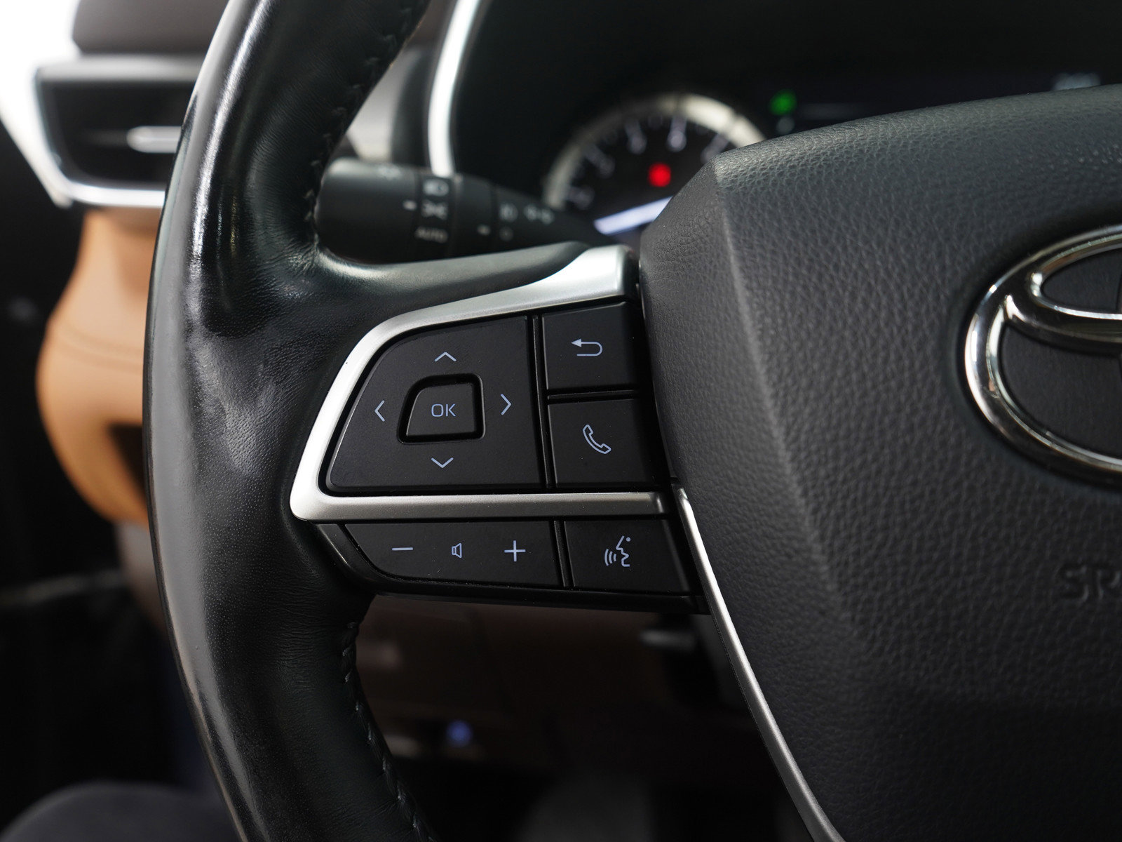 Used 2022 Toyota Highlander Platinum image 29