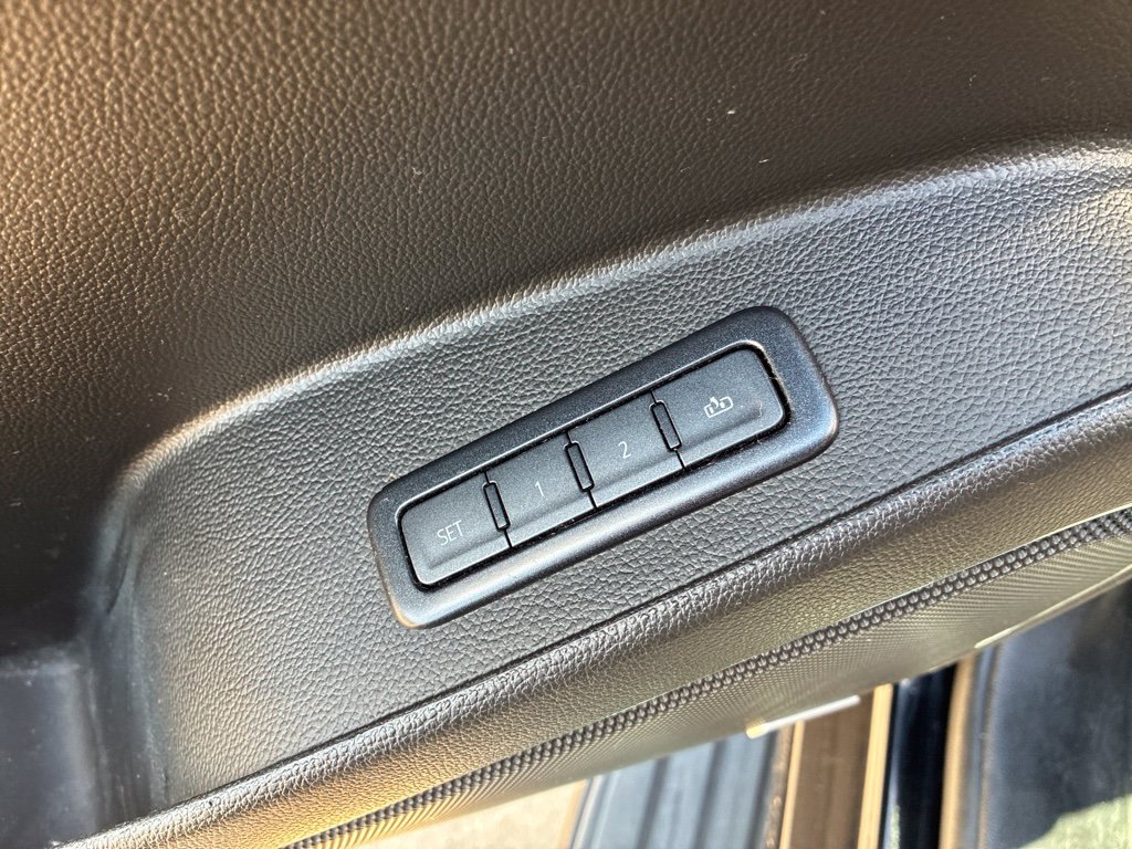Used 2019 Chevrolet Tahoe Premier AWD/4WD image 9