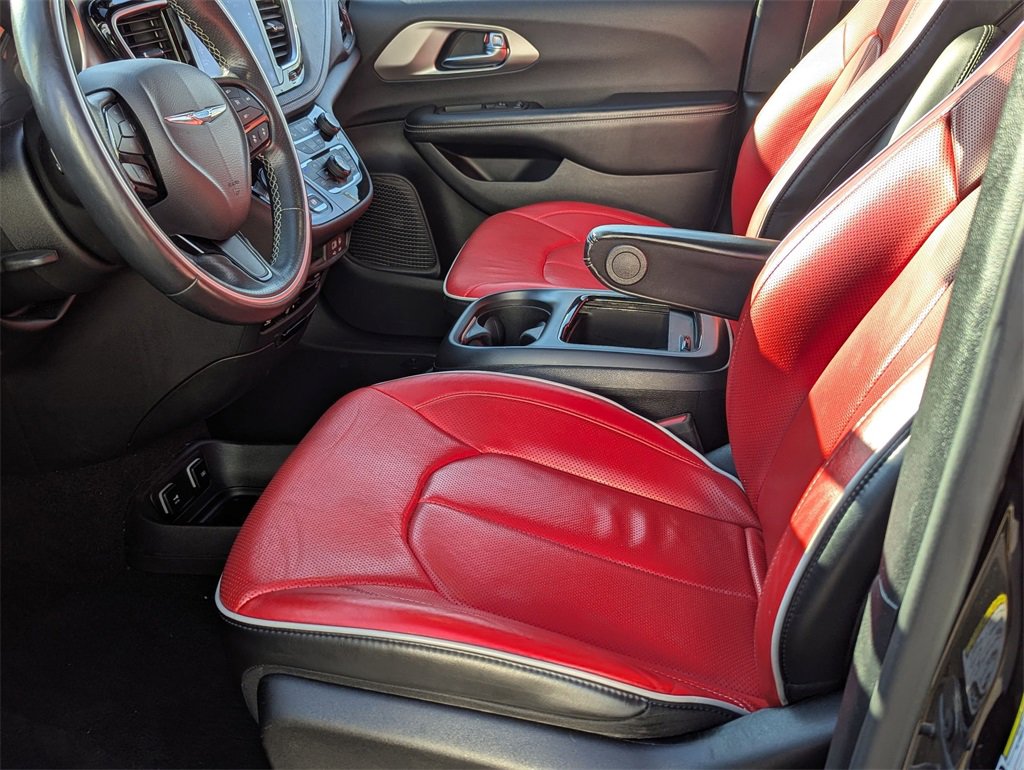 Used 2020 Chrysler Pacifica Limited w/ Quick Oder Package 2EV RED-S image 8