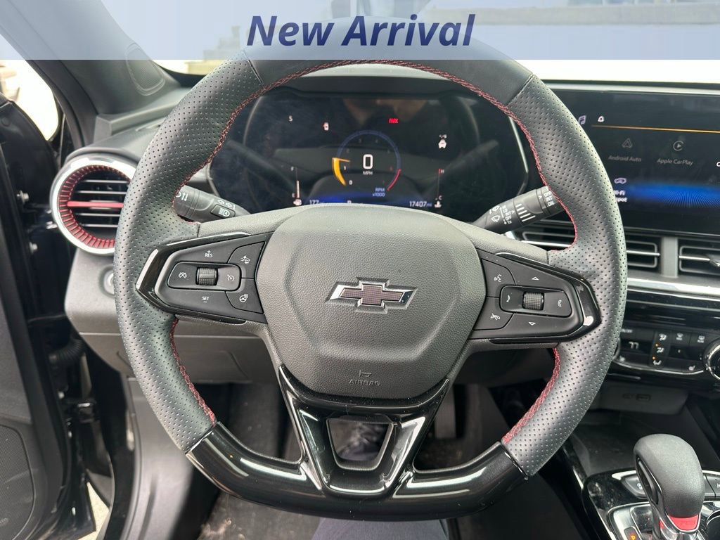 Used 2024 Chevrolet Trax RS w/ Sunroof Package image 12