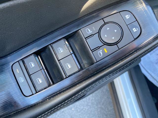 Used 2024 Nissan Rogue SV image 13