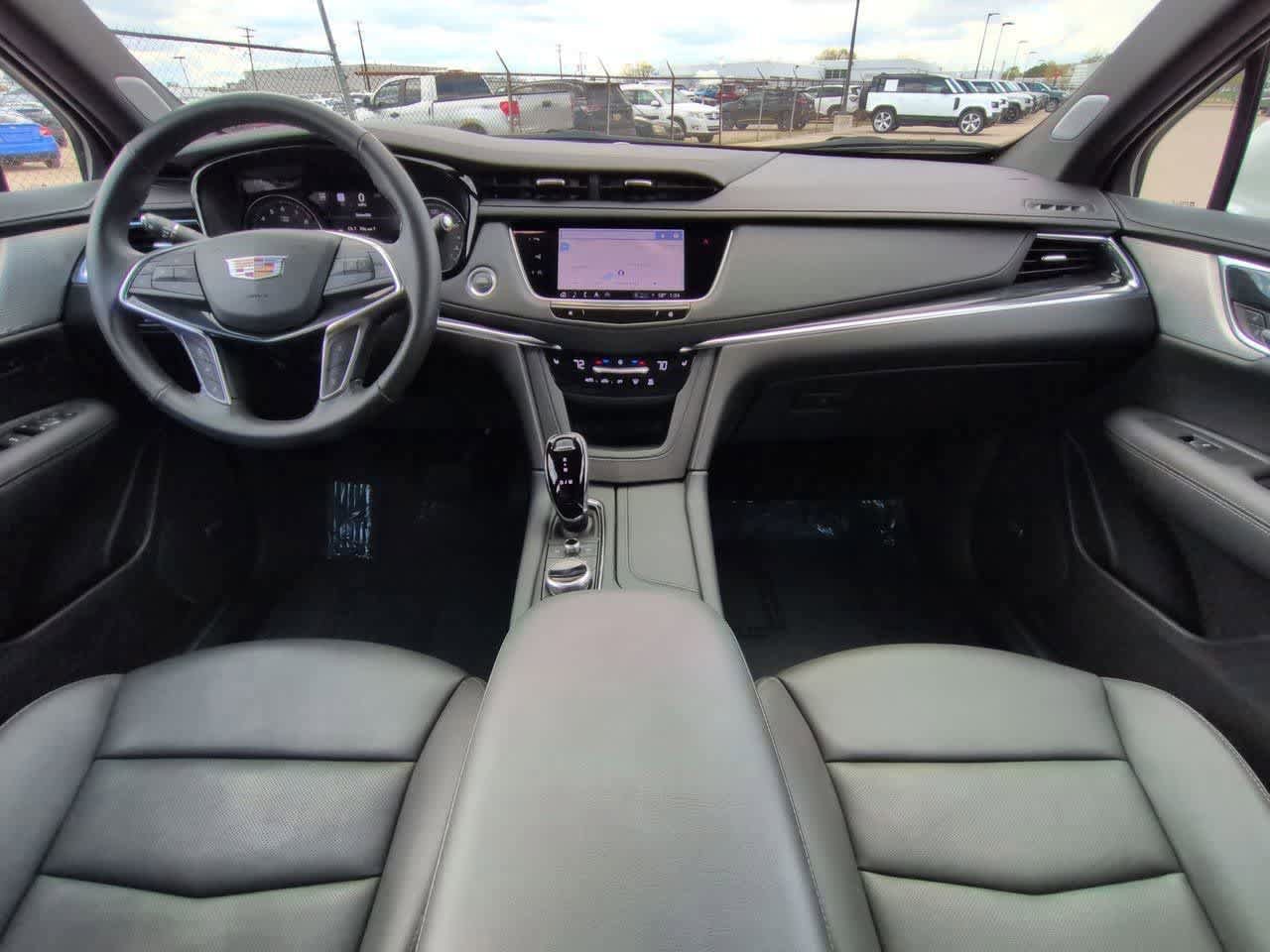 Used 2023 Cadillac XT5 Premium Luxury w/ Technology Package AWD/4WD image 15