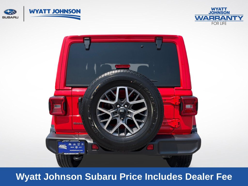 Used 2025 Jeep Wrangler Unlimited Sahara AWD/4WD image 7