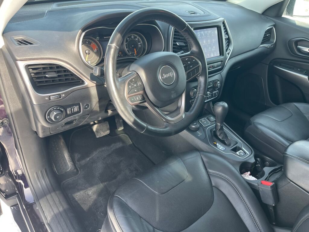 Used 2021 Jeep Cherokee Latitude Lux w/ Comfort/Convenience Group image 5