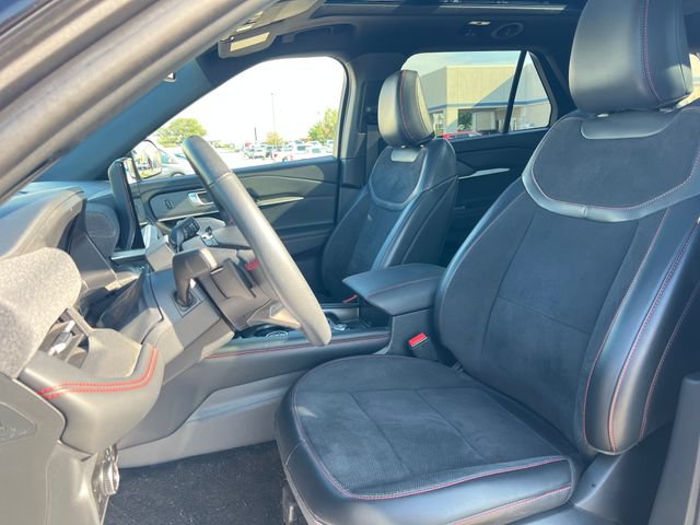 Used 2025 Ford Explorer ST w/ Sun And Sound Package AWD/4WD image 36