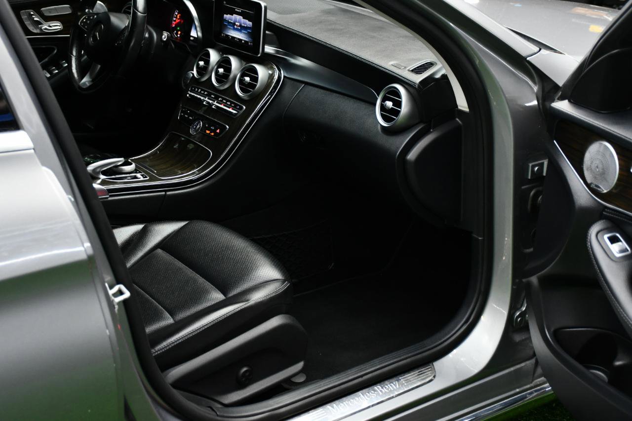Used 2015 Mercedes-Benz C 300 Sedan w/ Premium 1 Package image 37