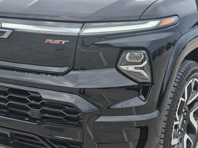 New 2024 Chevrolet Silverado EV RST AWD/4WD image 7