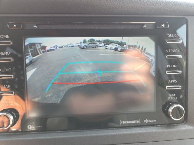 Used 2019 Toyota Sienna LE w/ LE Preferred Package FWD image 16