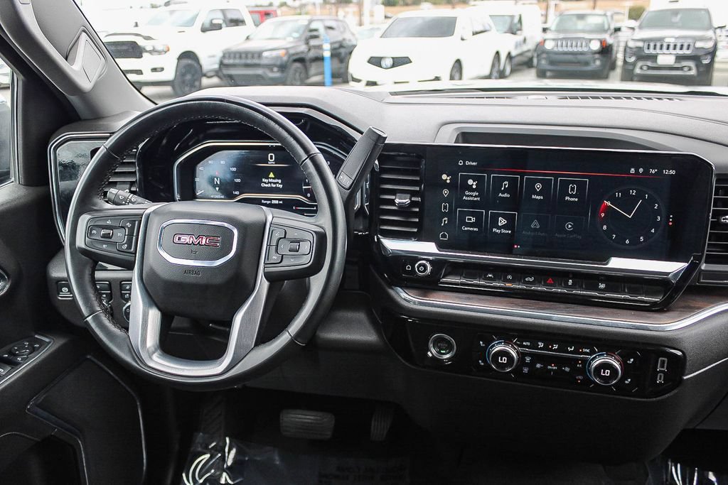 Used 2024 GMC Sierra 1500 SLT AWD/4WD image 14