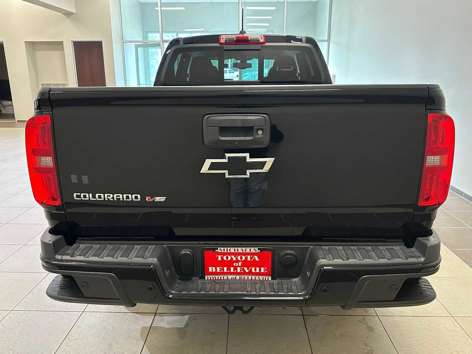 Used 2019 Chevrolet Colorado Z71 w/ Z71 Midnight Edition image 6