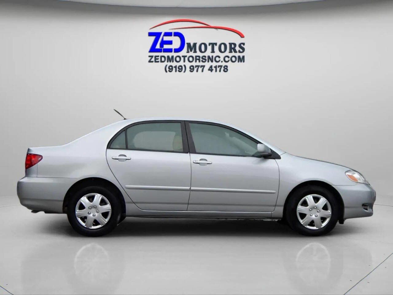 Used 2005 Toyota Corolla CE image 4