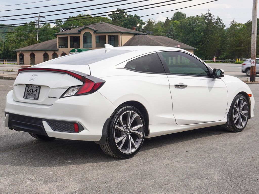 Used 2019 Honda Civic Touring image 10