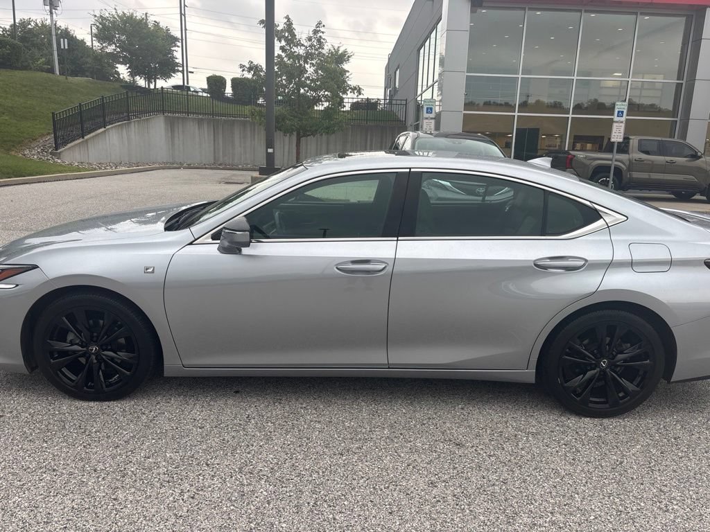 Used 2022 Lexus ES 350 F Sport FWD image 6