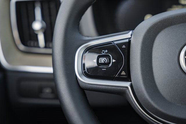 New 2026 Volvo XC60 B5 Ultra w/ Protection Package Premier image 30