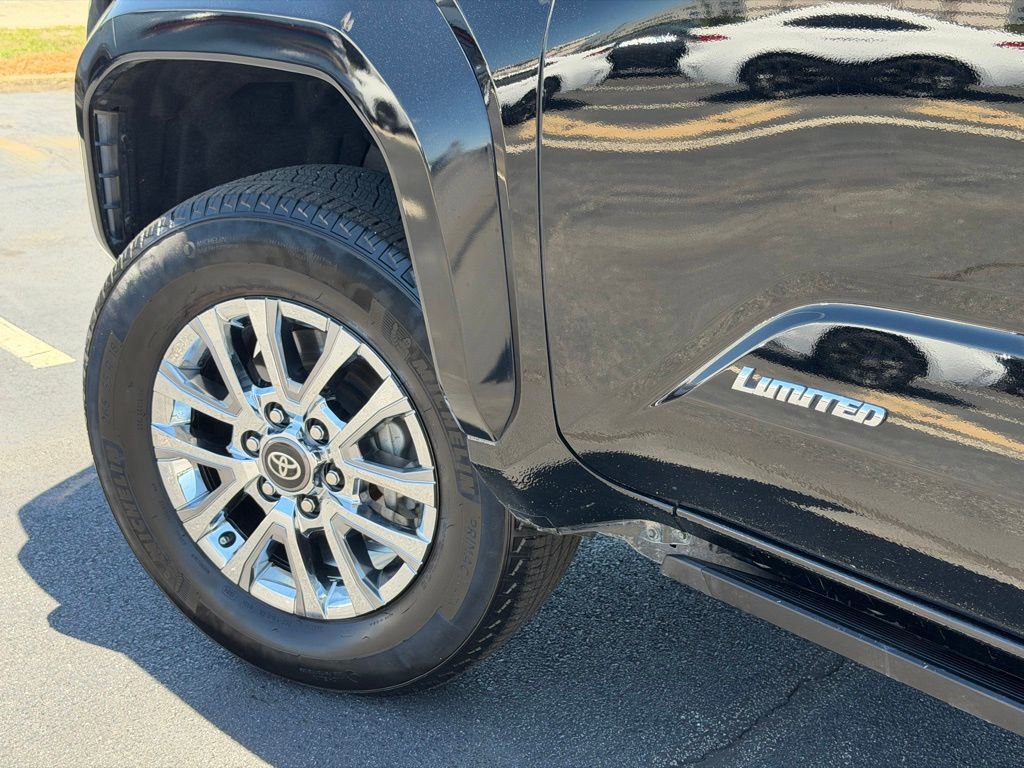 Used 2024 Toyota Tacoma Limited w/ Limited Package (LT) AWD/4WD image 13