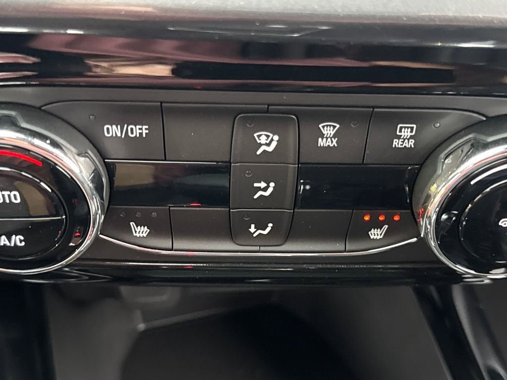 New 2026 Chevrolet Trax ACTIV FWD image 20