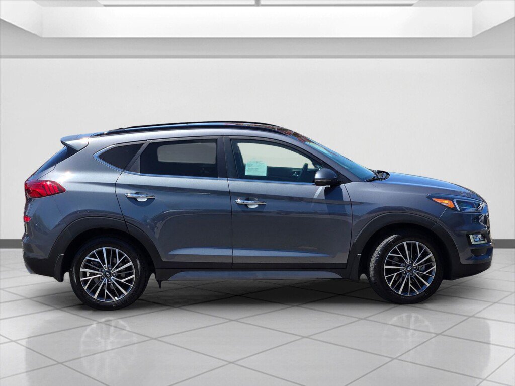 Used 2019 Hyundai Tucson Ultimate w/ Cargo Package AWD/4WD image 4