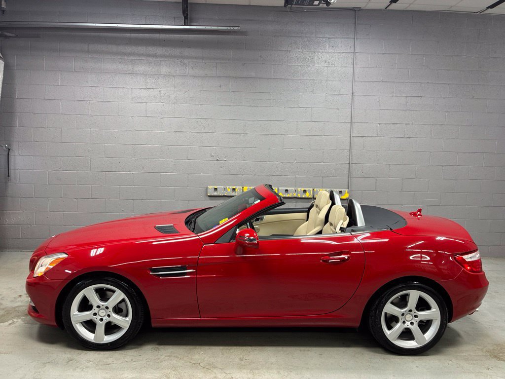 Used 2014 Mercedes-Benz SLK 250 image 31