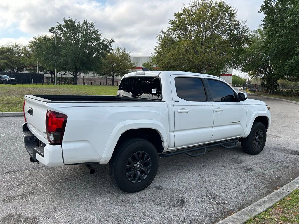 Used 2022 Toyota Tacoma SR5 w/ Technology Package image 5