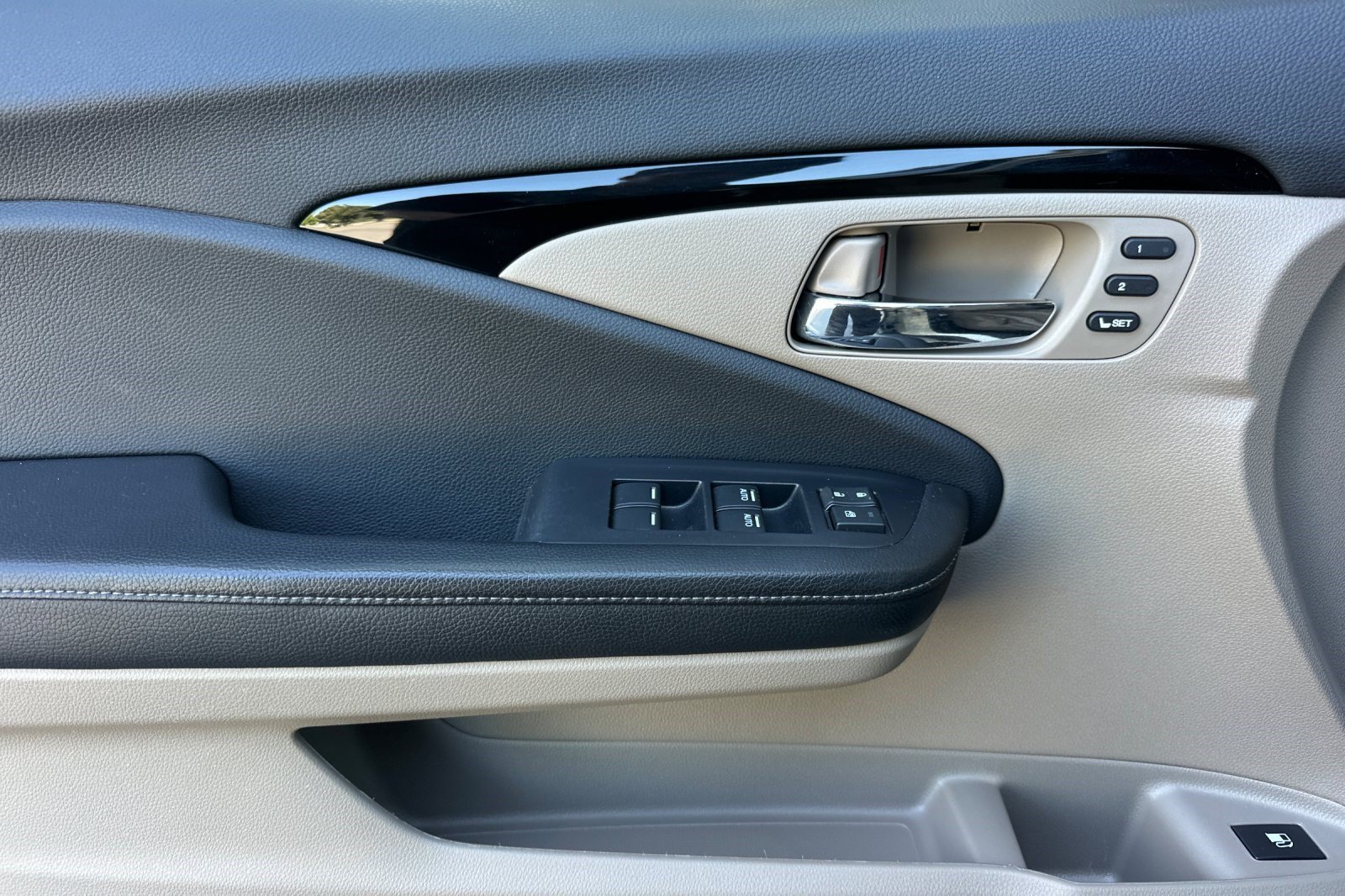 Used 2019 Honda Ridgeline RTL-E image 12