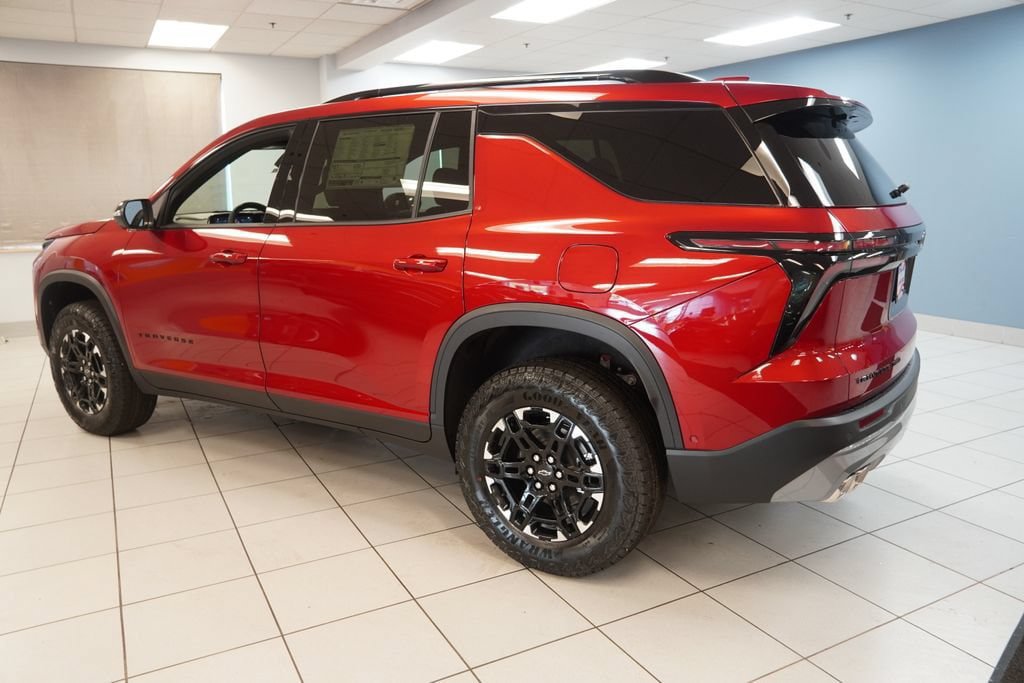 New 2027 Chevrolet Traverse Z71 w/ Enhanced Driving Package AWD/4WD image 7