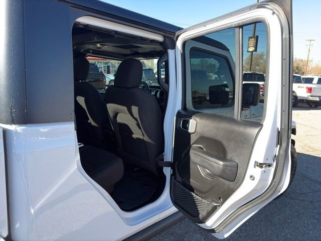 Used 2023 Jeep Gladiator Willys image 22