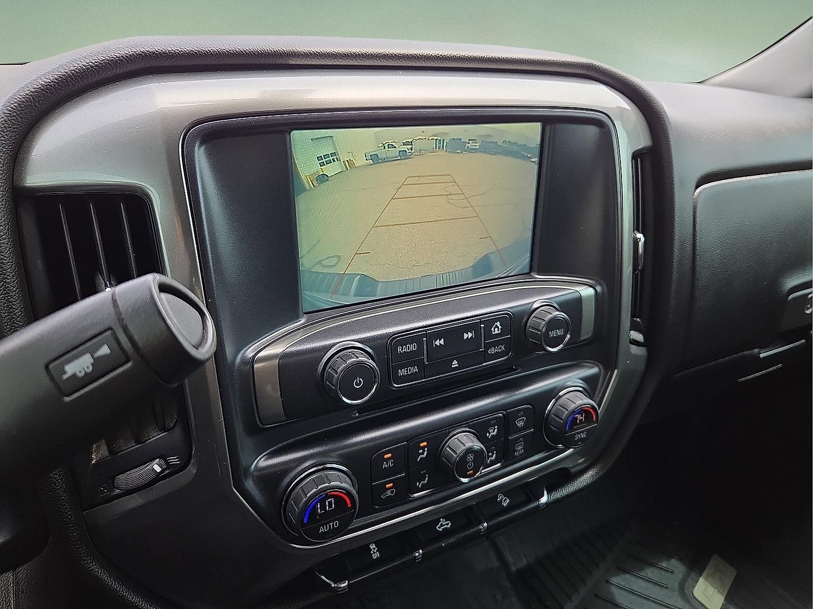 Used 2018 Chevrolet Silverado 1500 LT w/ Texas Edition AWD/4WD image 17