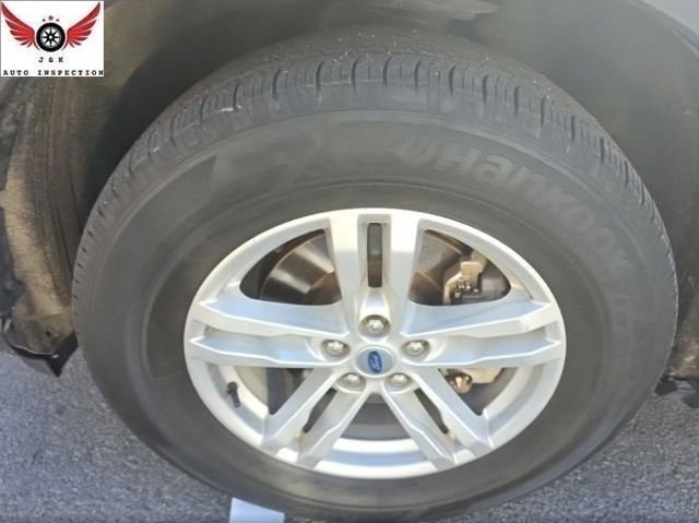 Used 2022 Ford Explorer XLT w/ Equipment Group 202A AWD/4WD image 6